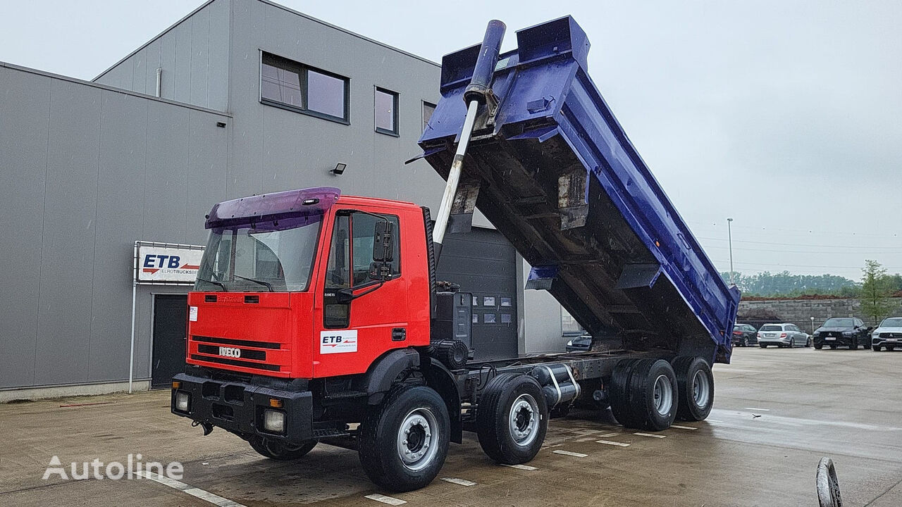 самосвал IVECO Eurotrakker 320 - 32 (8X4 / 12 ROUES / BOITE MANUELLE / EURO 2)