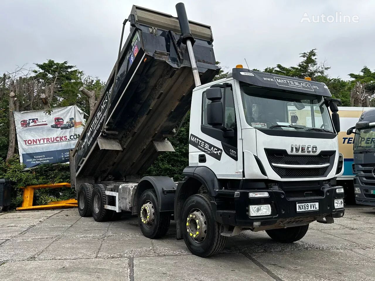 sklápěč IVECO Stralis 420 8X4 Tipper Spring/Spring Retarder RHD EURO6