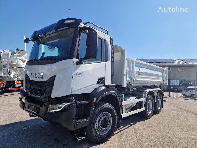 IVECO T-WAY AD380T45 dump truck