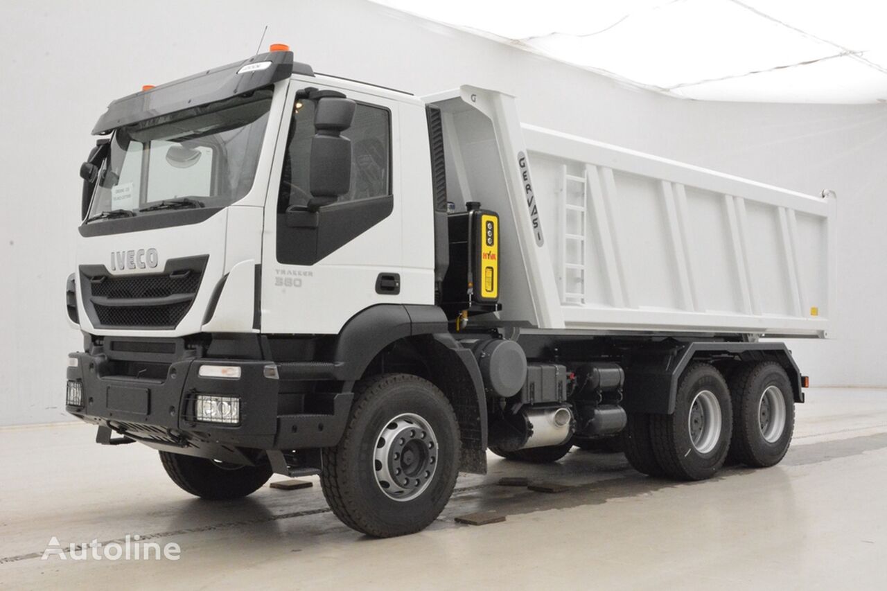 autobasculantă IVECO TRAKKER 380