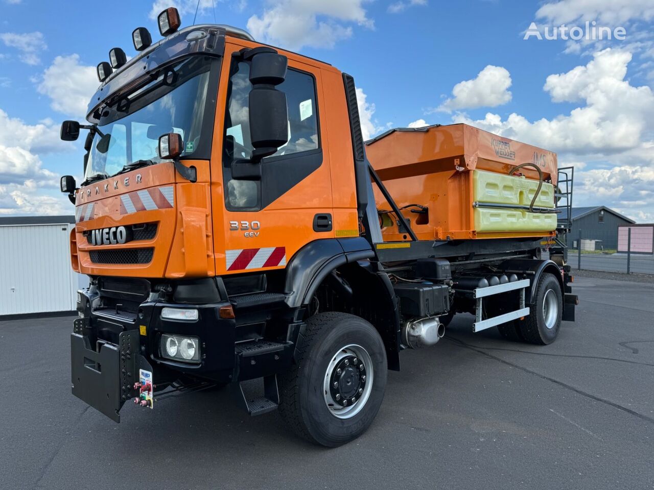 camion ribaltabile IVECO Trakker 330