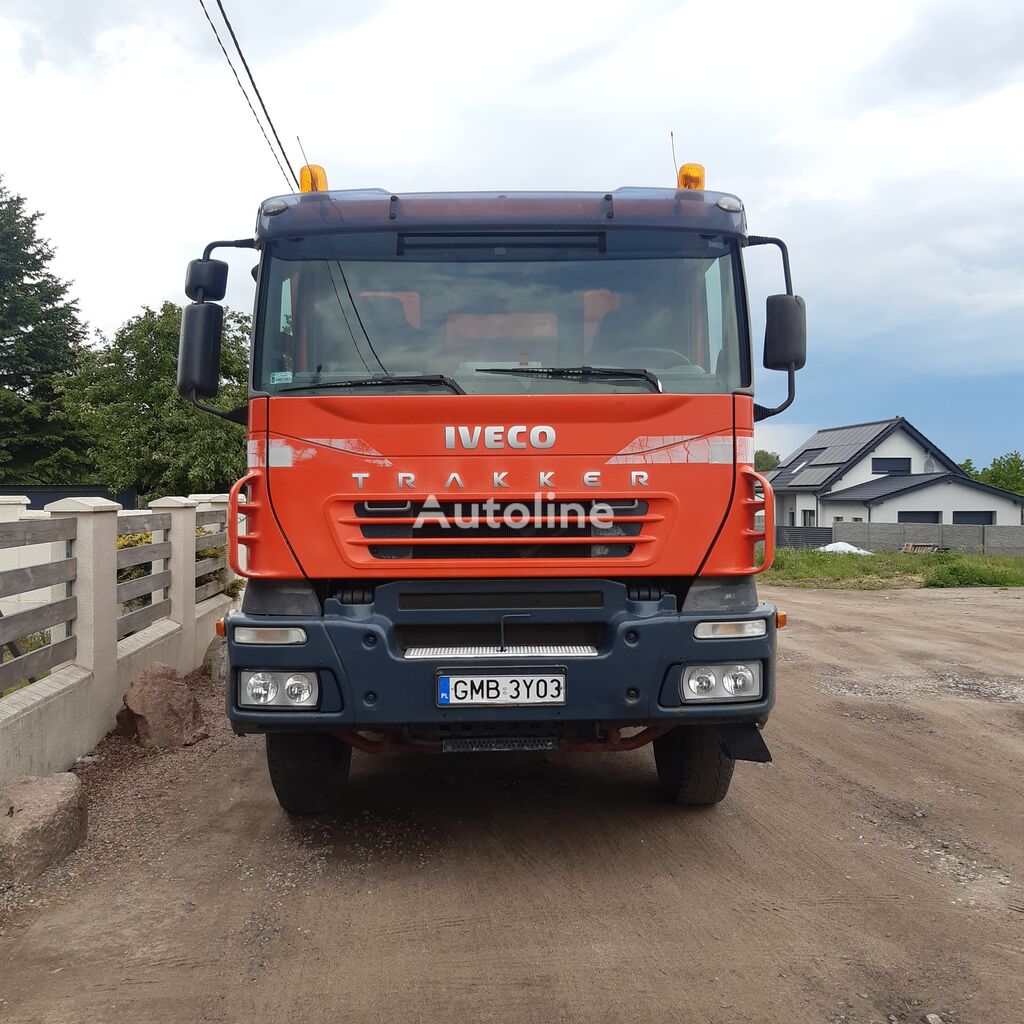 camion-benne IVECO Trakker 350