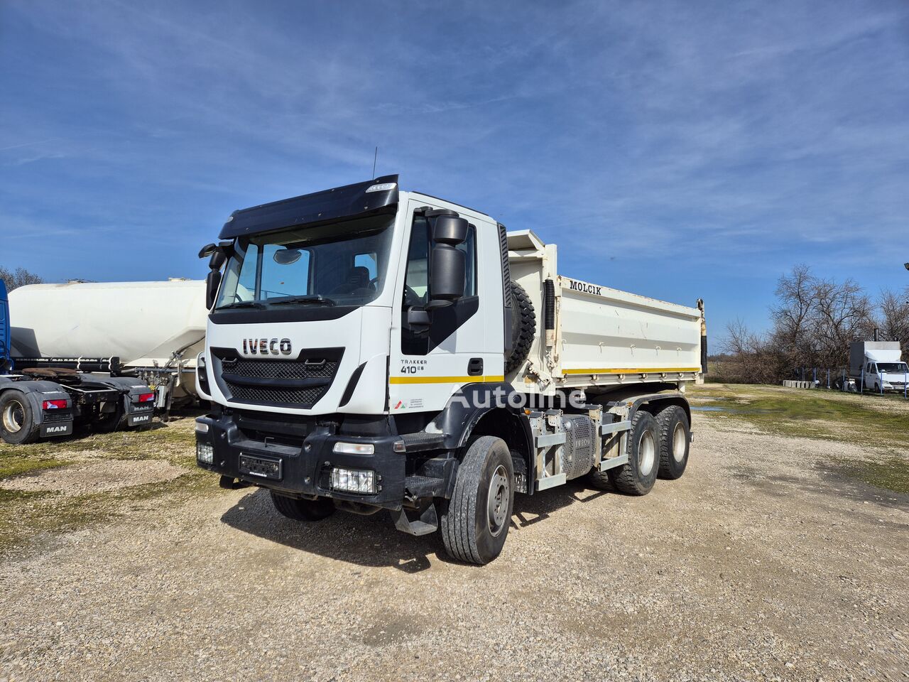 IVECO Trakker 410, 6X4 dump truck