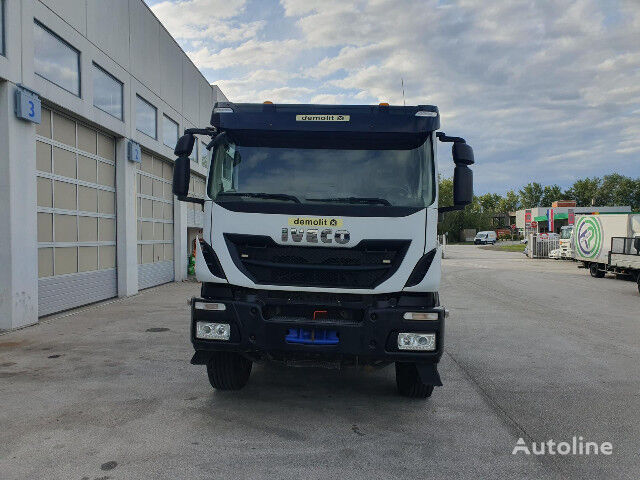 کامیون کمپرسی IVECO Trakker AD410T45