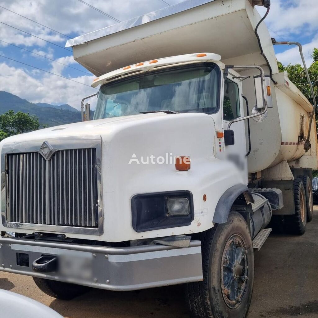 شاحنة قلابة International 4900