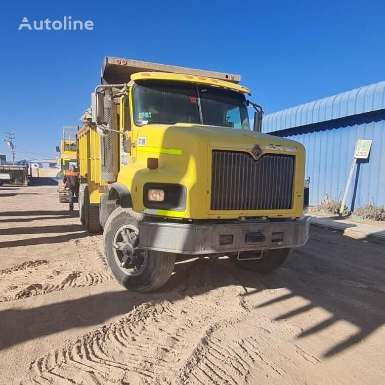 International 5600 dump truck