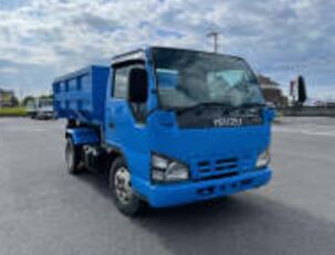 Isuzu ELF volquete