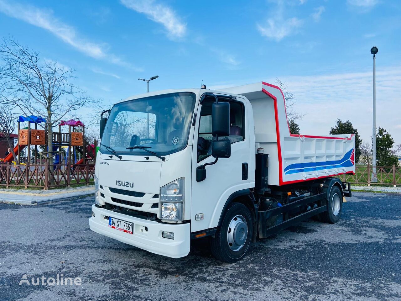 Isuzu NPR10 dump truck