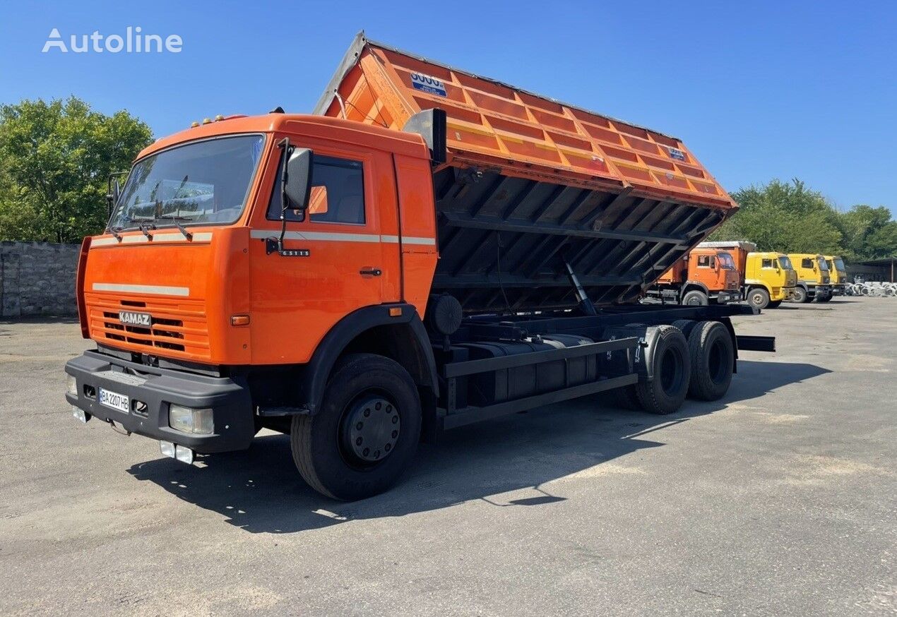 KamAZ 65115 pašizgāzējs