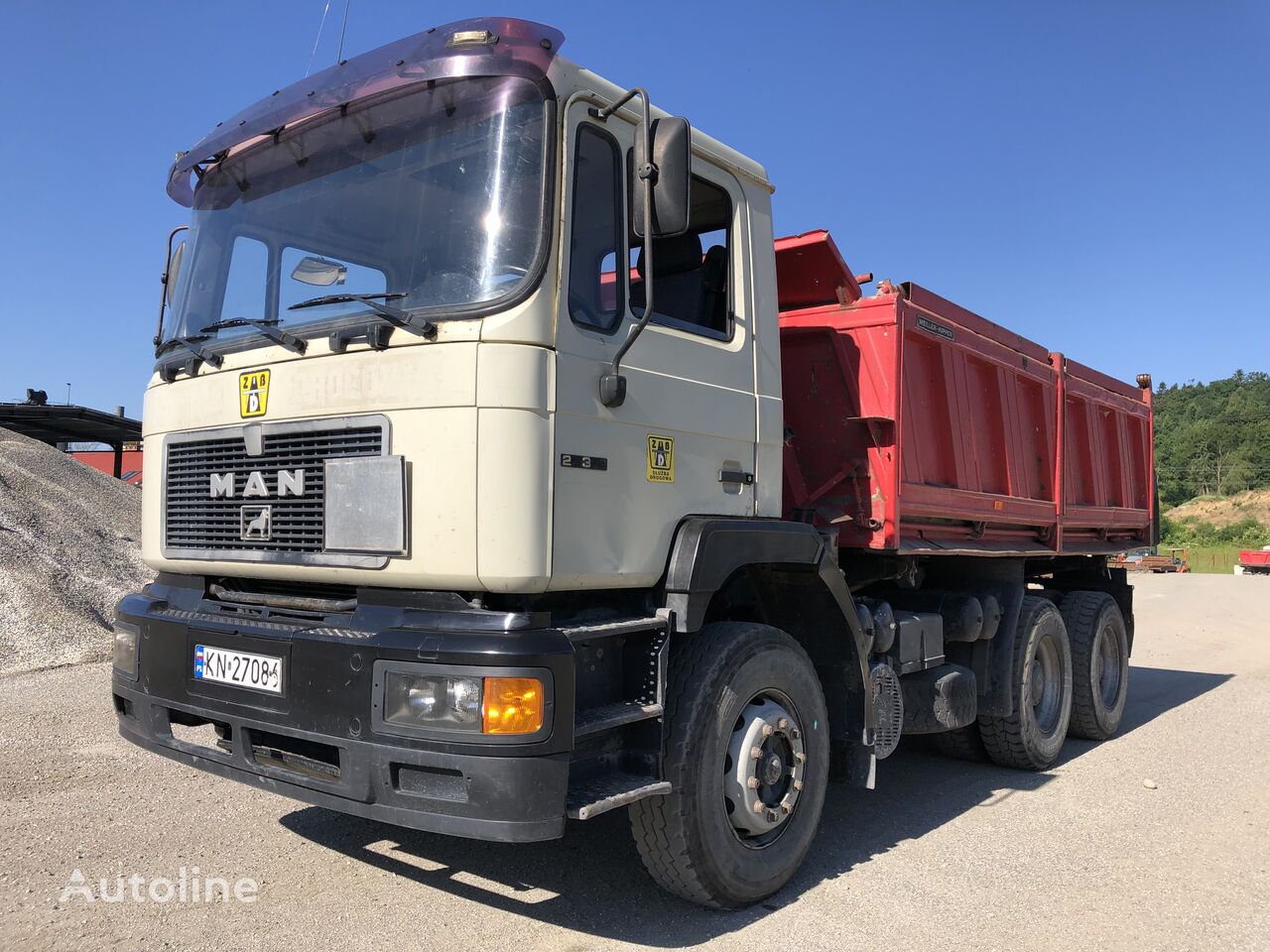 camion-benne MAN 26.372