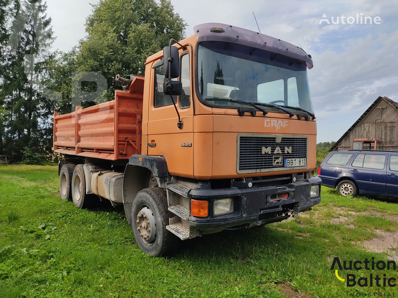 MAN 26.372 dump truck