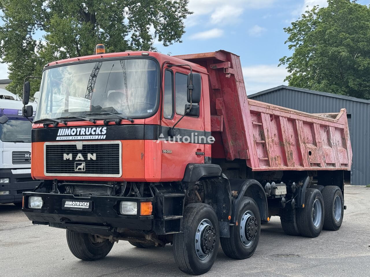 MAN 35.322  dump truck