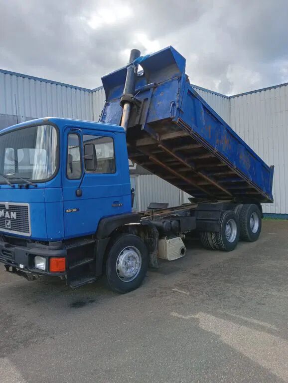 камион самосвал MAN F2000 , 32-322 , 6x4 , ZF Manual , Tipper , Spring Suspension