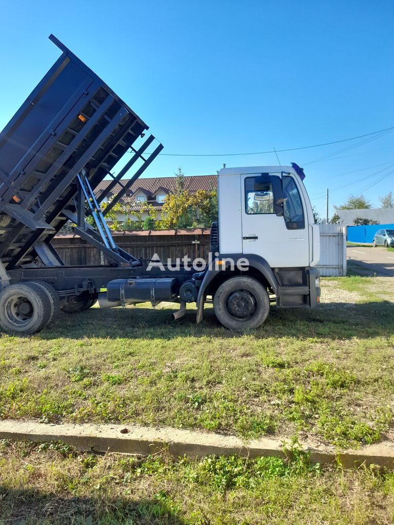 autobasculantă MAN LE280.  N3