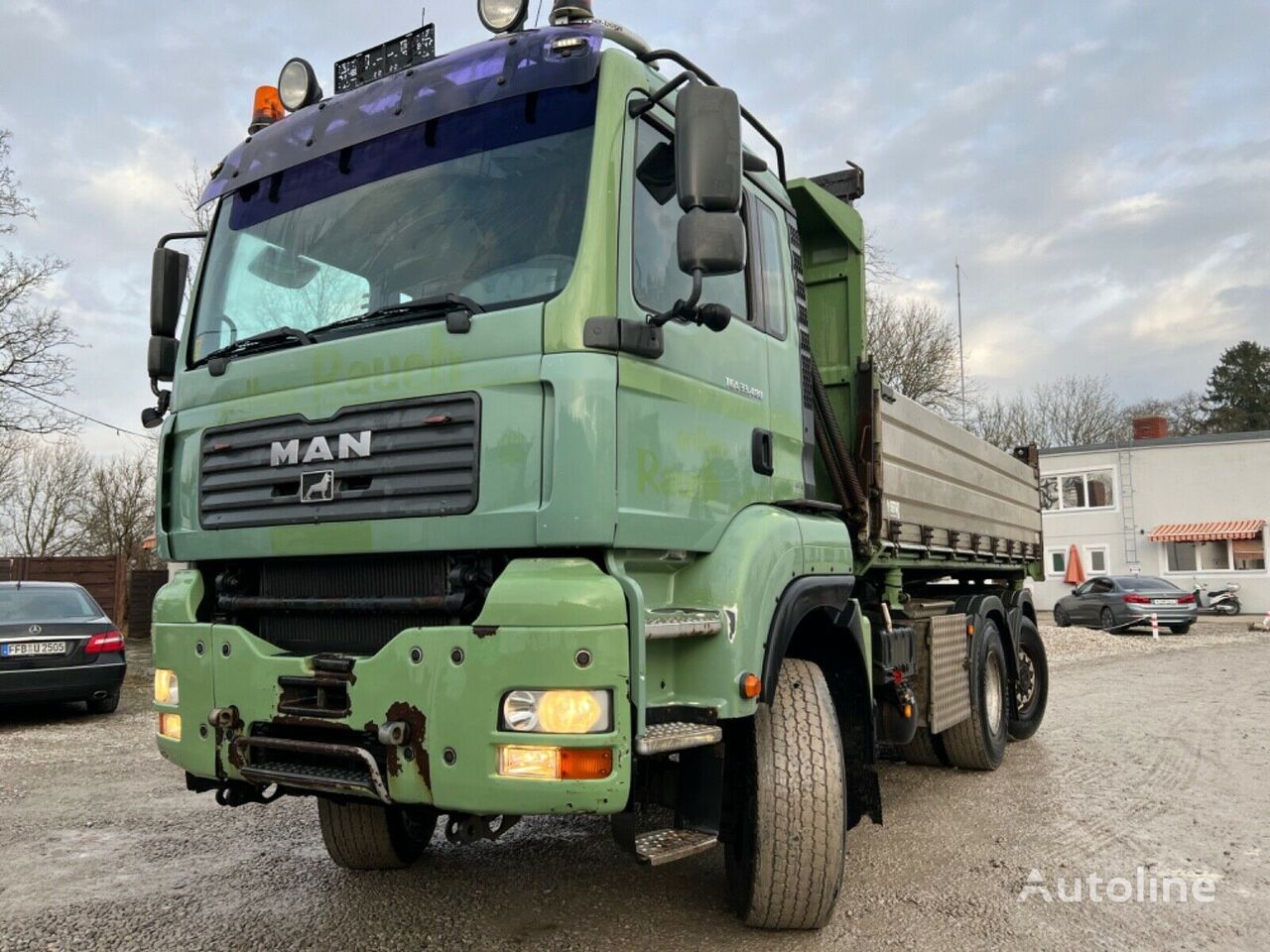 MAN TGA 33.480  dump truck