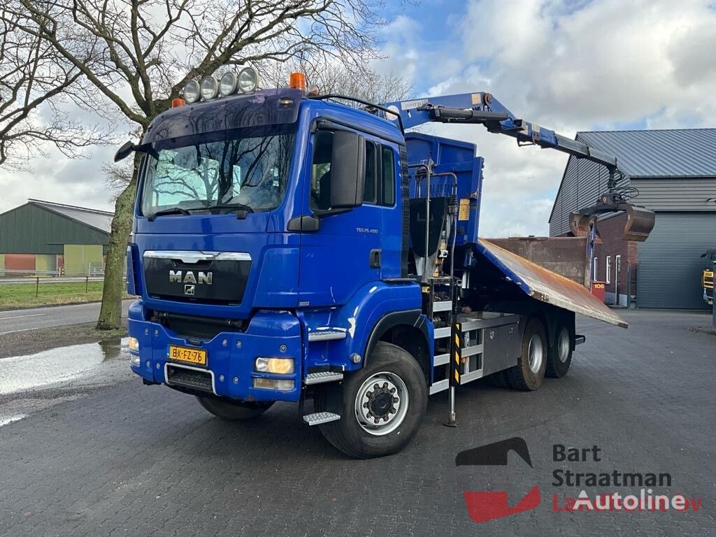 MAN TGS 26.400 6X6 BB met 2 zijden kipper en HMF 1643 Z 2 kraan dump truck