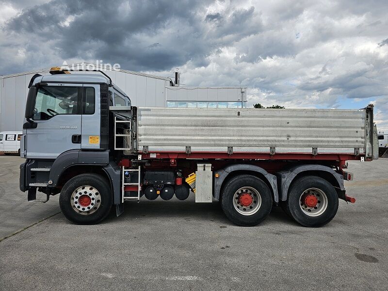 MAN TGS 26.440 - Volquete de 3 vías