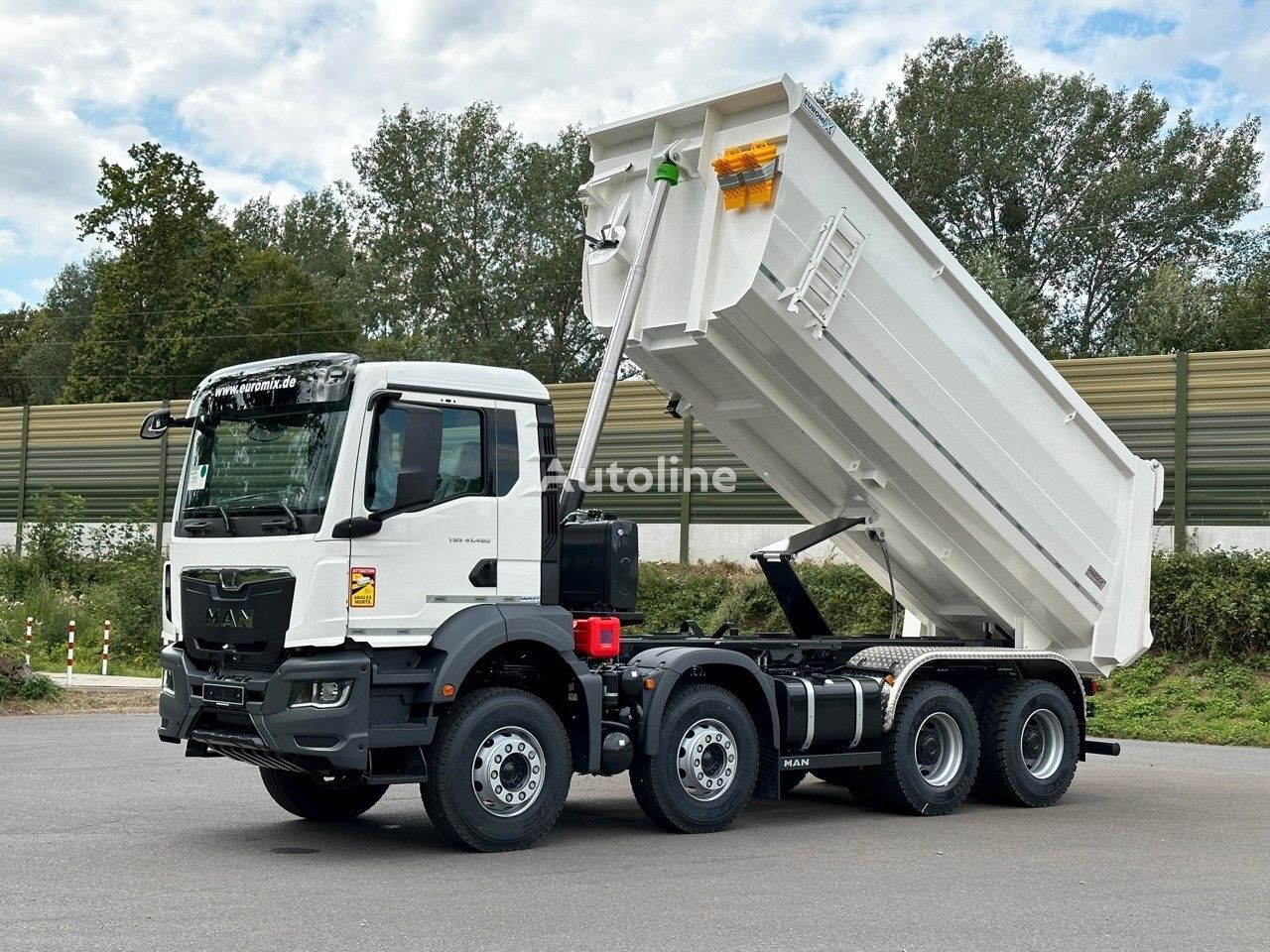 neuer MAN TGS 41.440 Muldenkipper