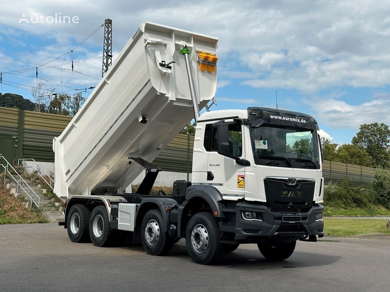 new MAN TGS 41.440  dump truck