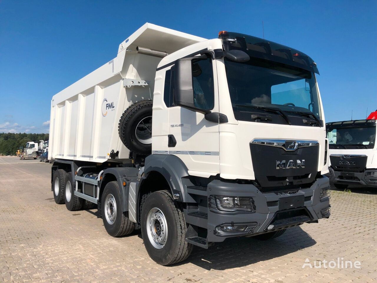 новый самосвал MAN TGS 44.400 8X4 EURO5 FML KIPPER 25m3