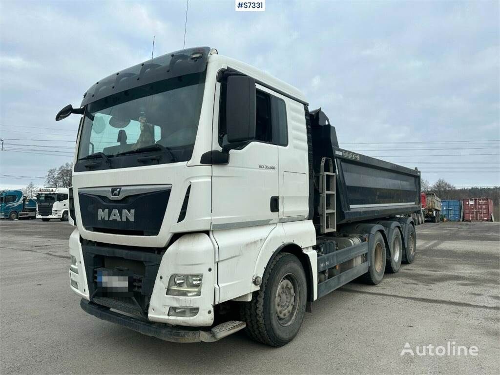 autobasculantă MAN TGX 35.500 8X4-4 BL