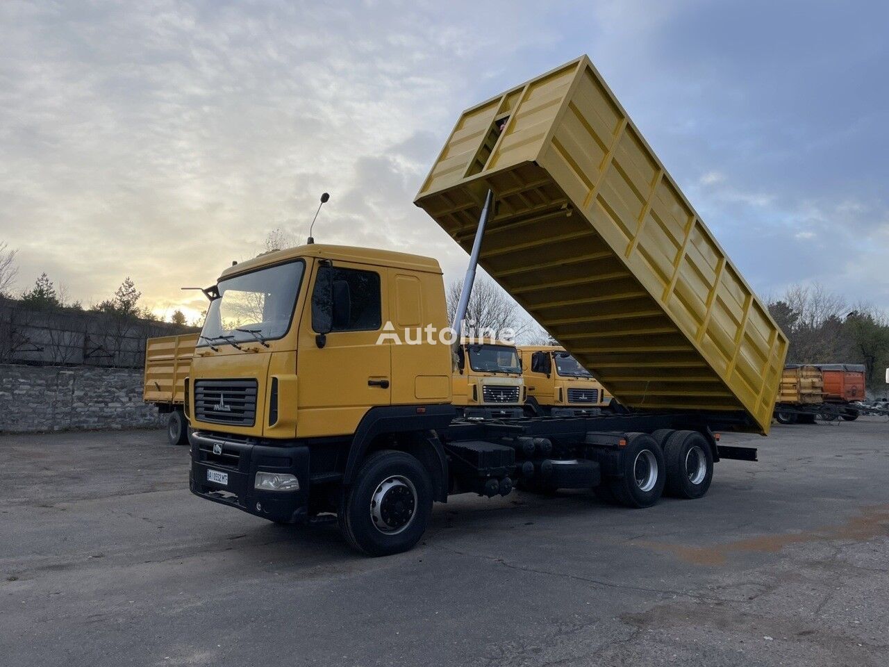 MAZ 6501A8  dump truck