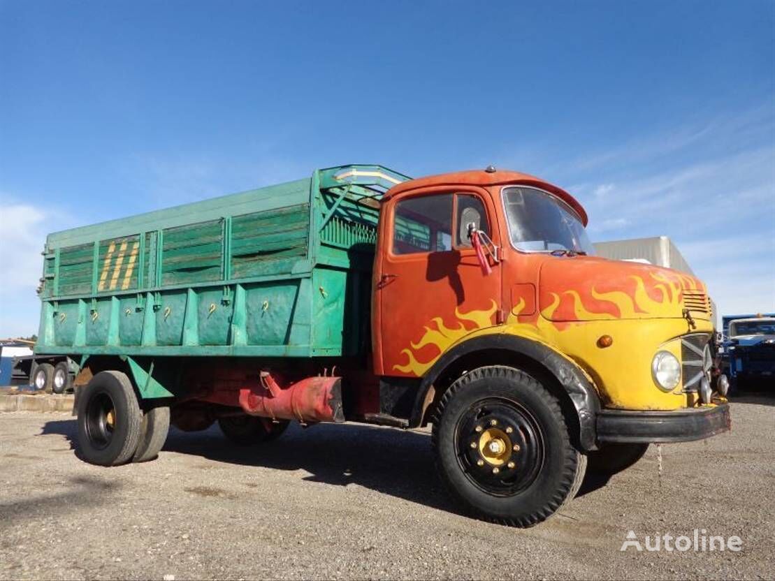 Mercedes-Benz 1113 KIPPER (4X2) volquete