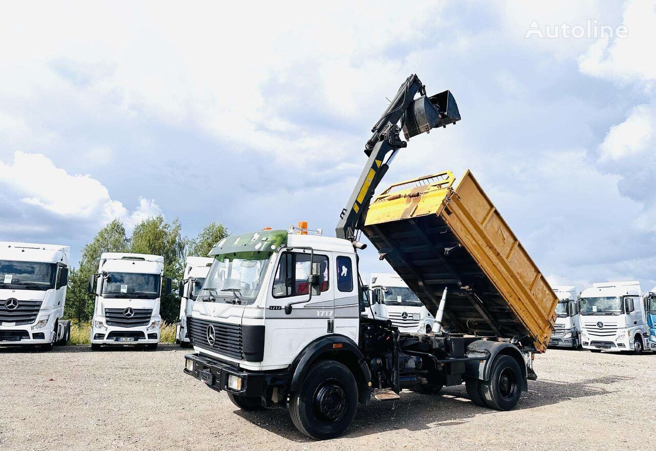 Mercedes-Benz 1717  dump truck