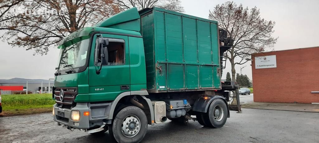 самосвал Mercedes-Benz 1841K 4x2 Actros Kipper mit Kran+Greifer