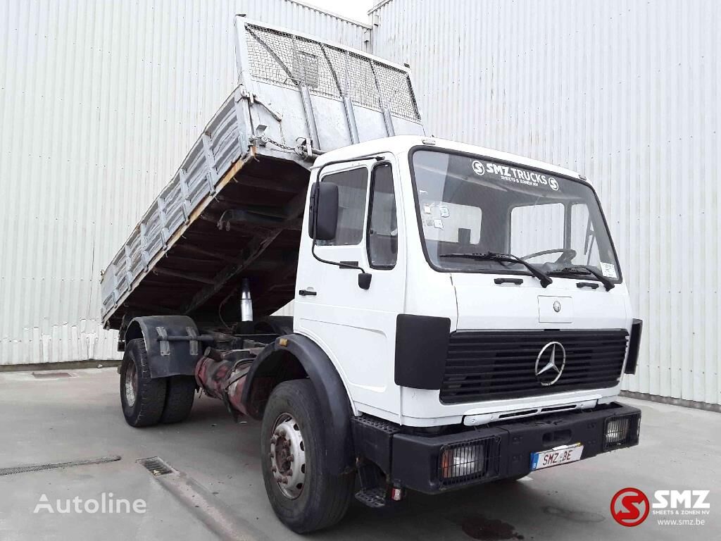 truk pembuangan Mercedes-Benz 1928 lames V8 om422