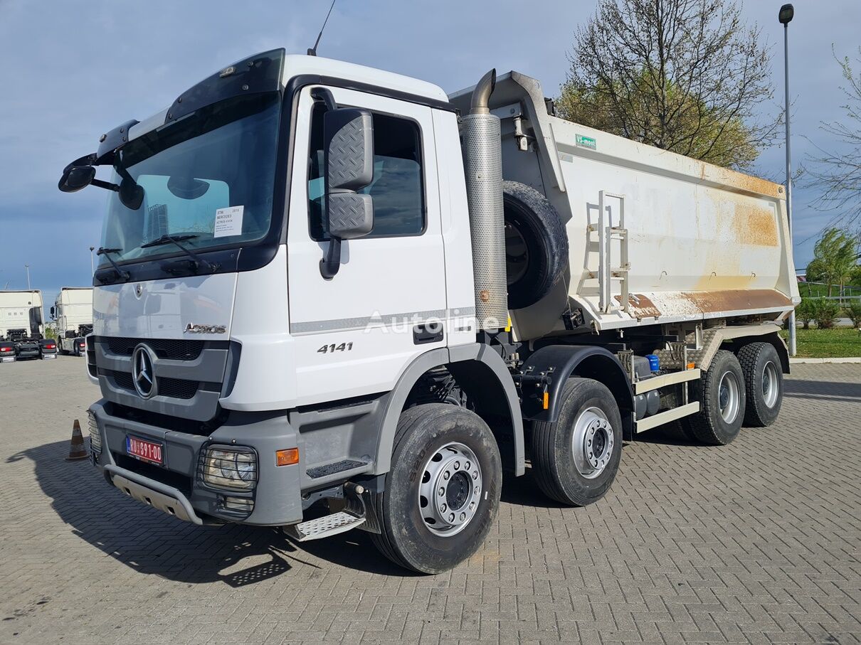 savivartis sunkvežimis Mercedes-Benz 4141