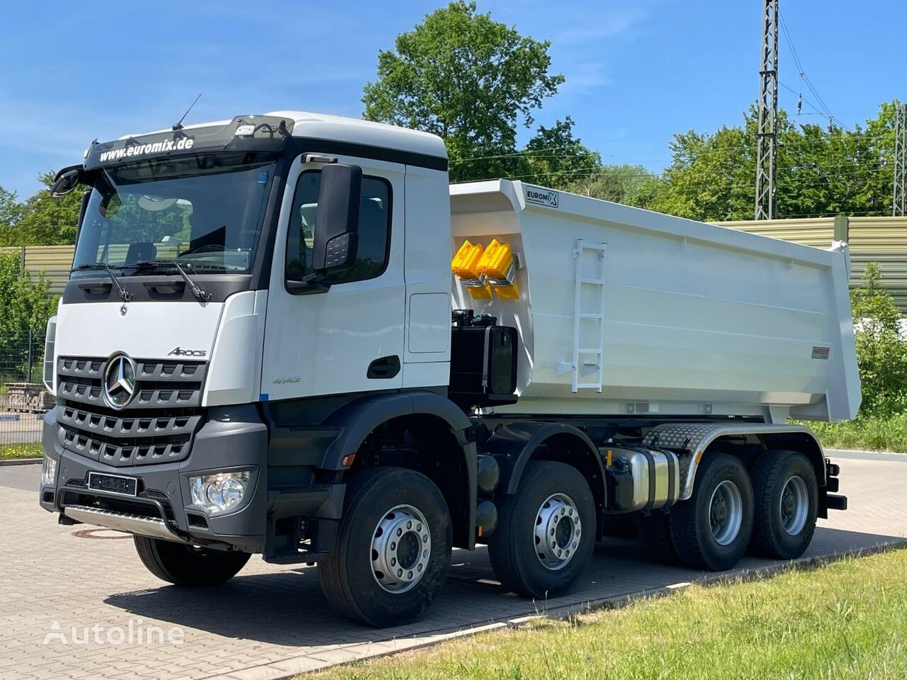 naujas savivartis sunkvežimis Mercedes-Benz 4142