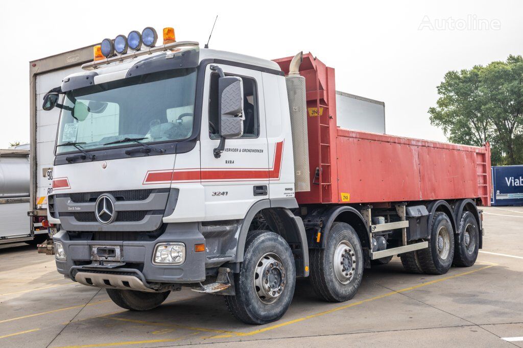 Mercedes-Benz ACTROS 3241 K -MP3-E5-Fire damage/dégâts du feu ダンプトラック