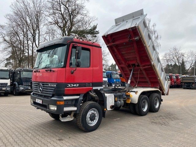 Mercedes-Benz ACTROS 3343  kipper vrachtwagen