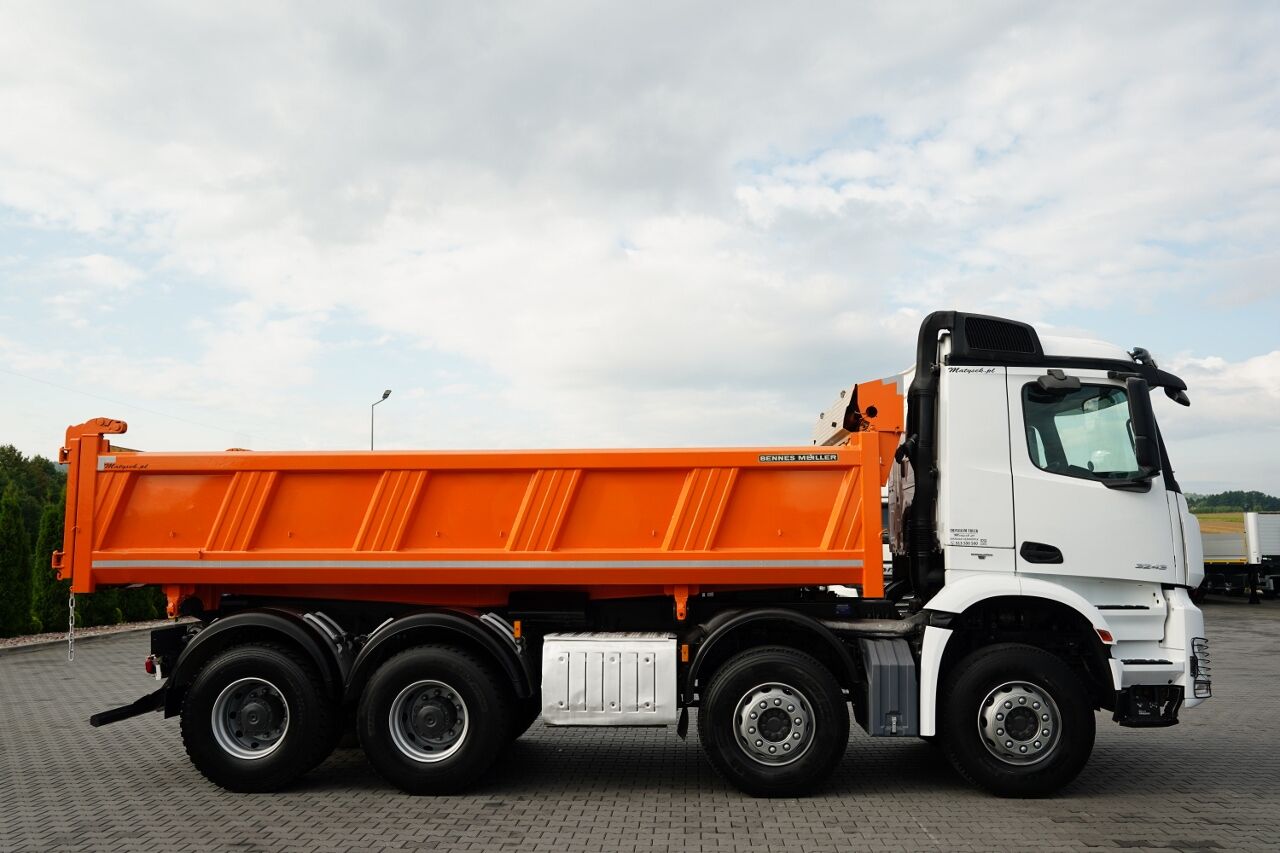 Mercedes-Benz AROCS 3243