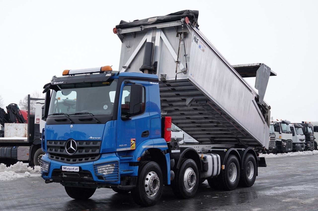 Mercedes-Benz AROCS 3243 / 8x4 / WYWROTKA 20m3 / TYLNOZSYP / EURO 6 / OPONY 10 volquete