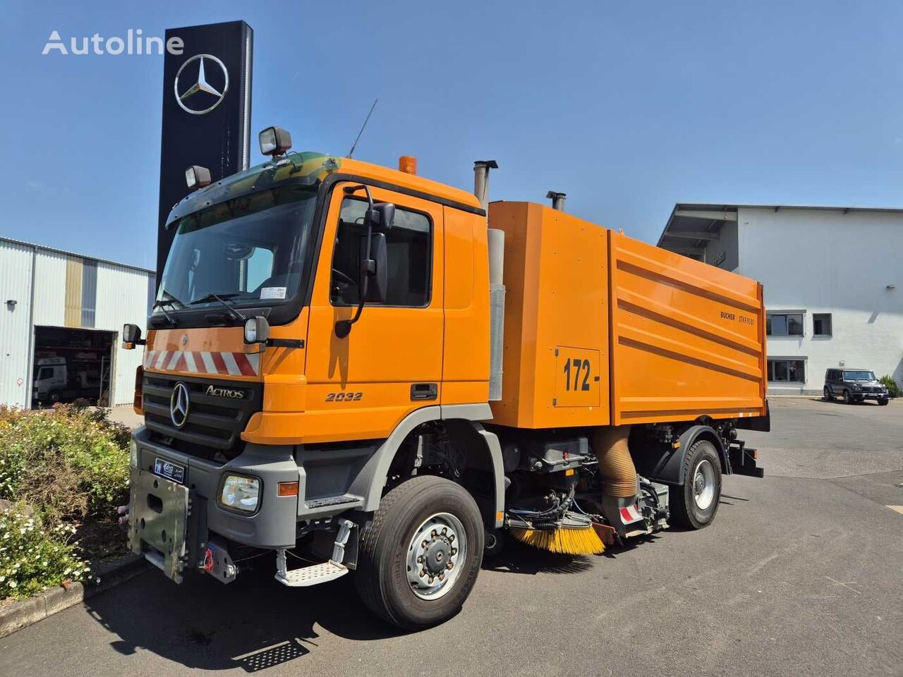 самосвал Mercedes-Benz Actros 2032 A 4x4 Bucher STKF 9500 Airport 30x