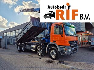 شاحنة قلابة Mercedes-Benz Actros 3241 8X4 Containersysteem/ 20T HMF crane/ Manual