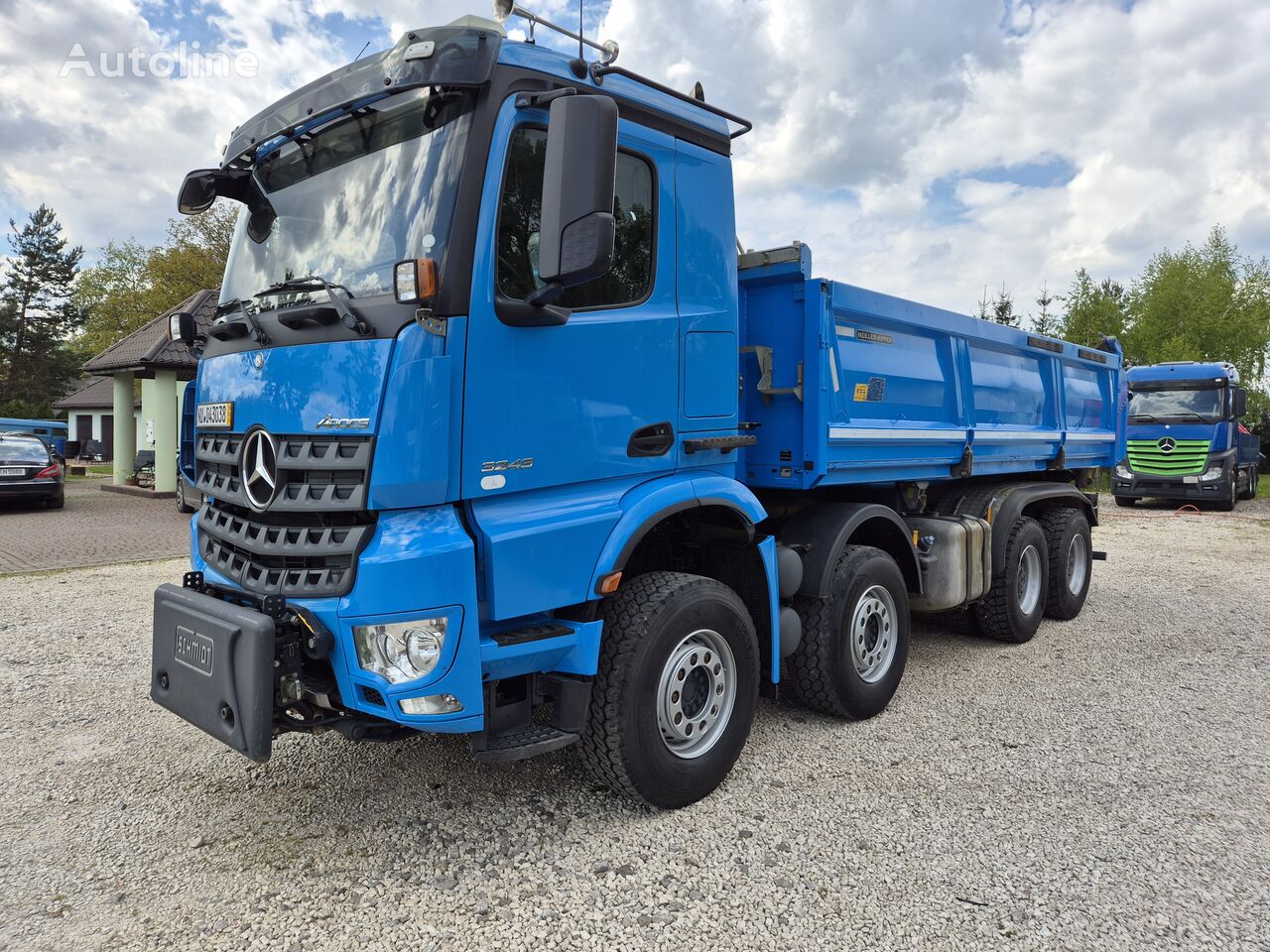 самосвал Mercedes-Benz Actros 3243