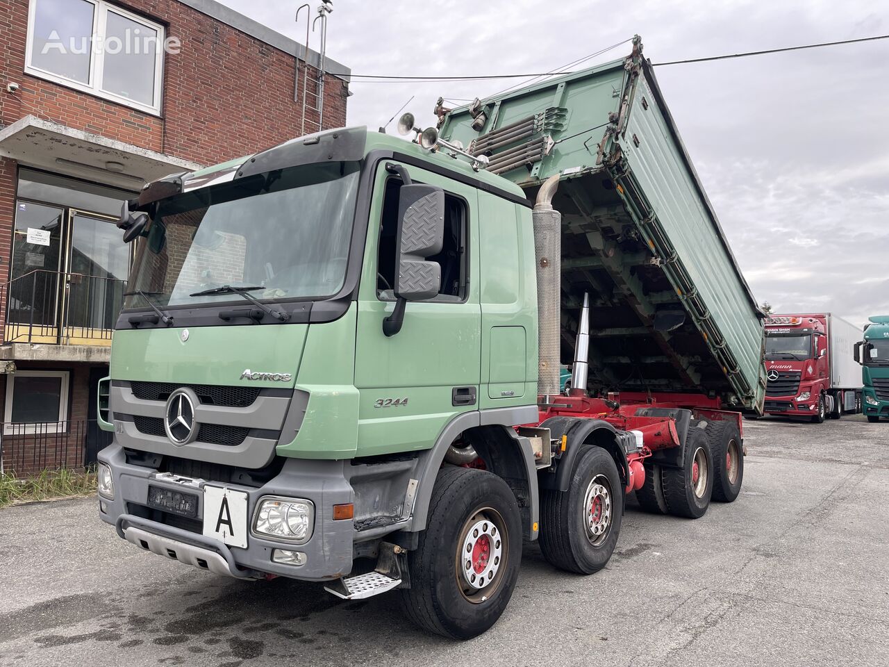 camion-benne Mercedes-Benz Actros 3244