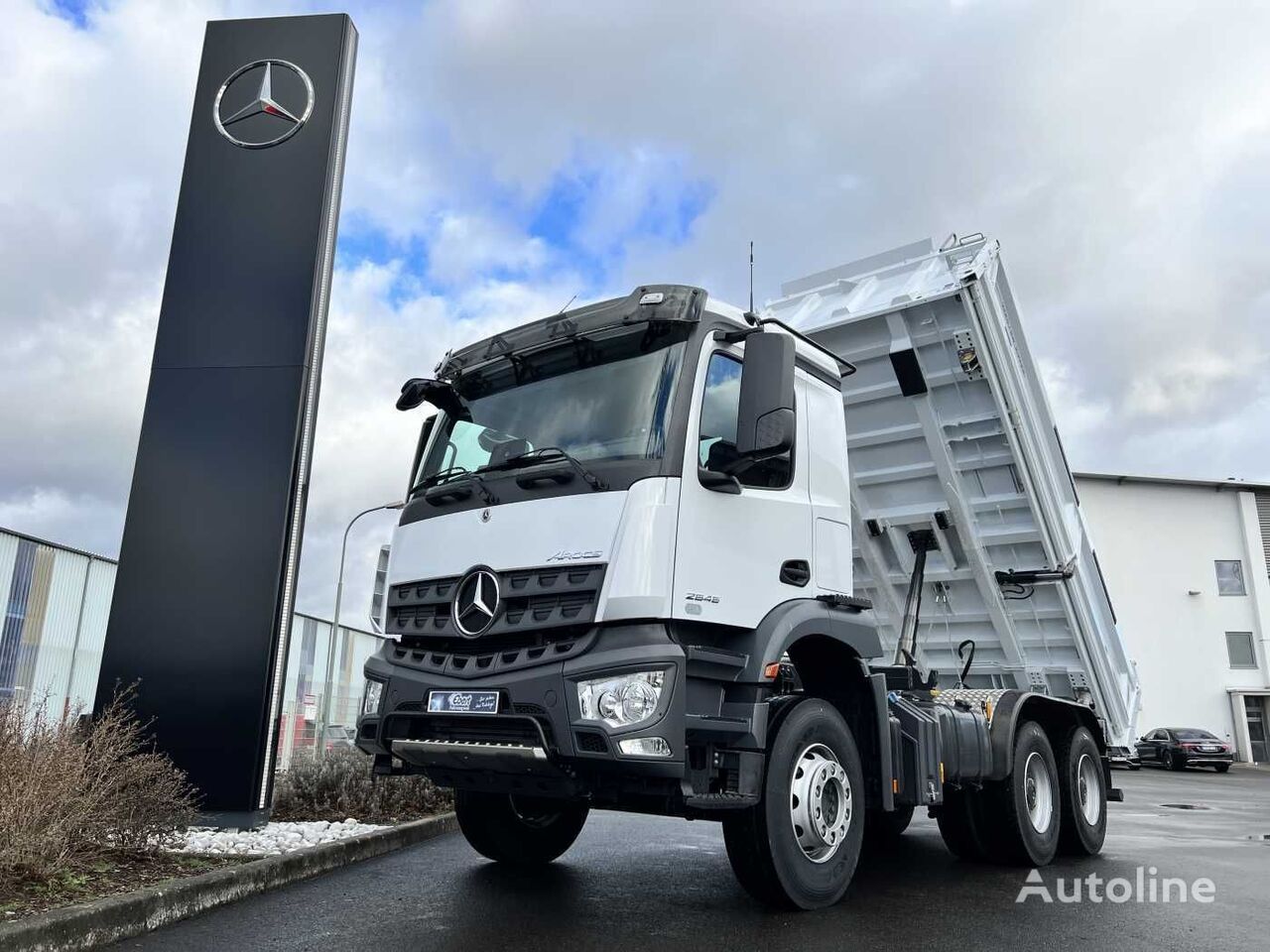 самоскид Mercedes-Benz Arocs 2646 K 6x4 Meiller-Kipper Bordmatik