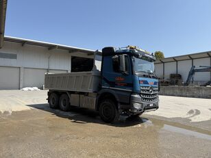 cami&atilde;o basculante Mercedes-Benz Arocs 2851 6x4