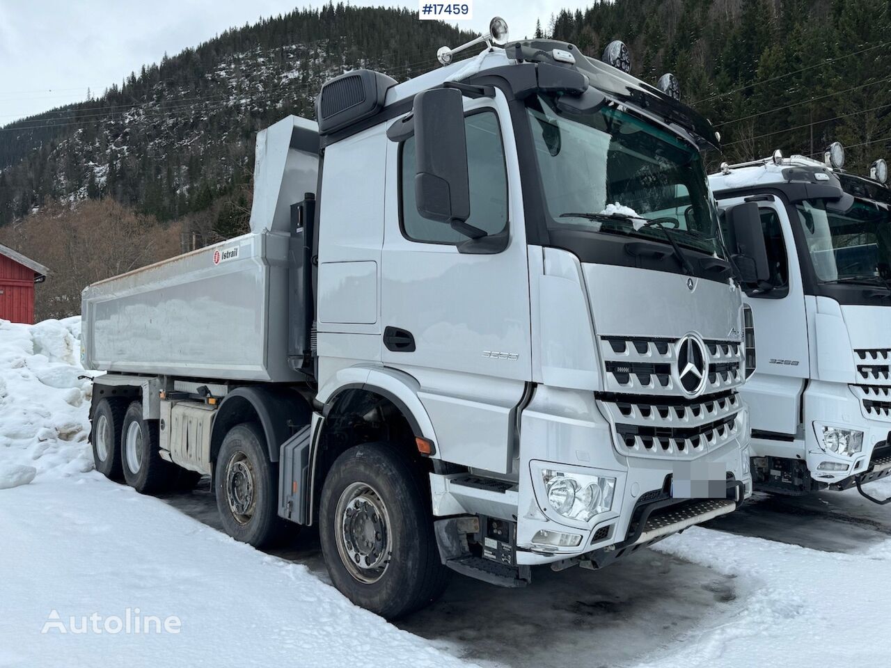 самосвал Mercedes-Benz Arocs 3258