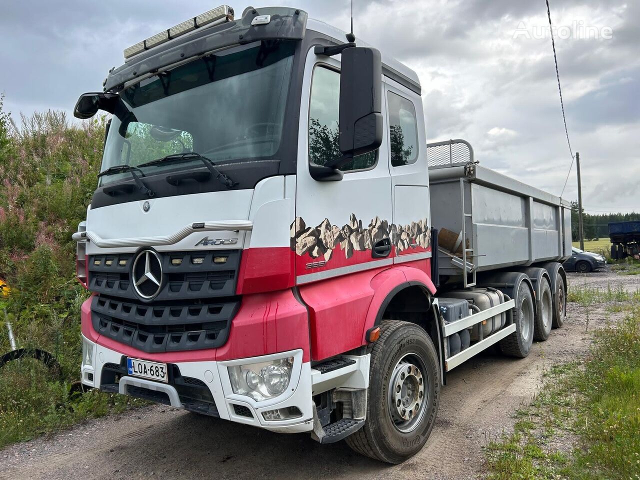 Mercedes-Benz Arocs kasettiyhdistelmä auravalmiudella dump truck