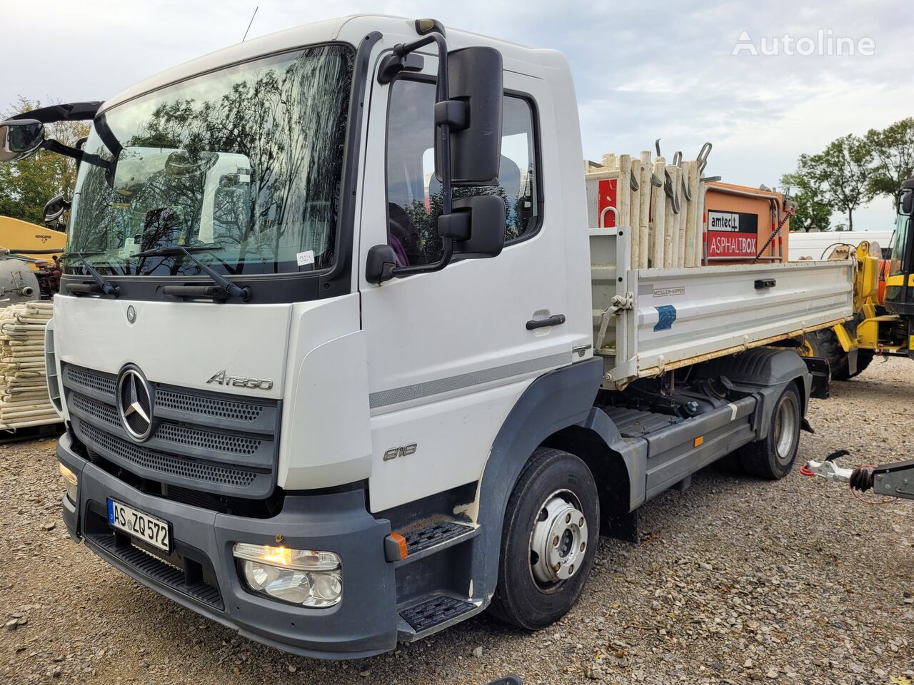 Mercedes-Benz Atego 818 volquete