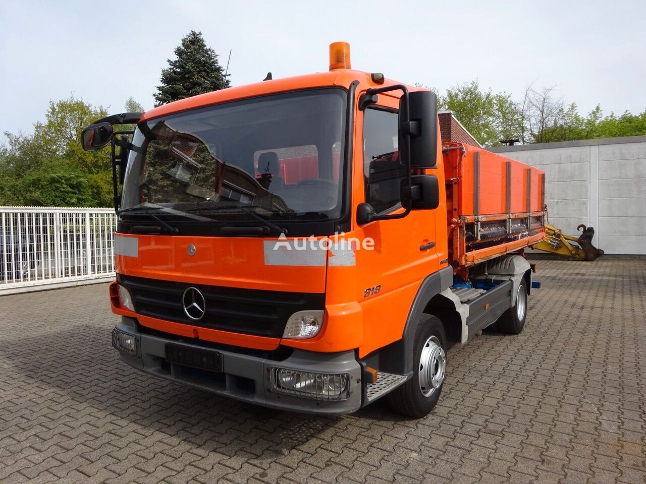 Mercedes-Benz Atego 818 dump truck