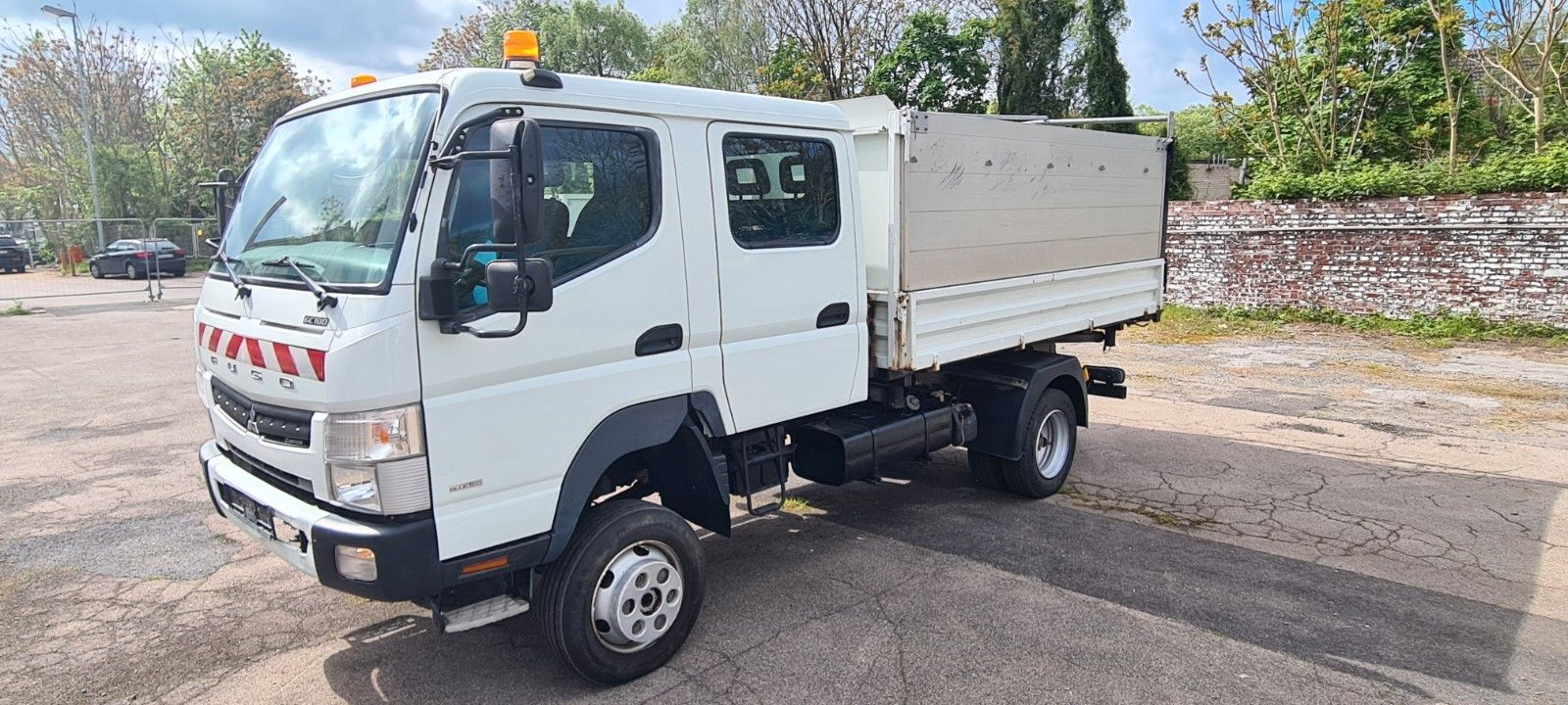 самоскид Mitsubishi Fuso Canter 6C 18 3-way tipper