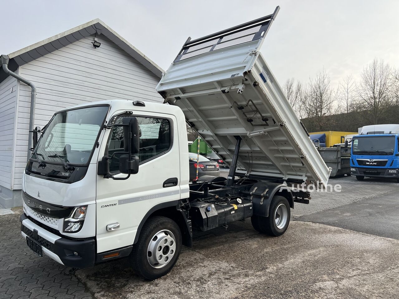Mitsubishi Fuso Canter 7C18 Meiller 3-Seiten Kipper Muldenkipper kaufen | Autoline CH Mitsubishi Fuso Canter 7C18 Meiller 3-Seiten Kipper Muldenkipper - Autoline
