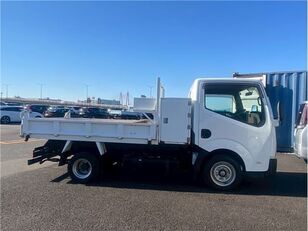 самосвал Nissan ATLAS