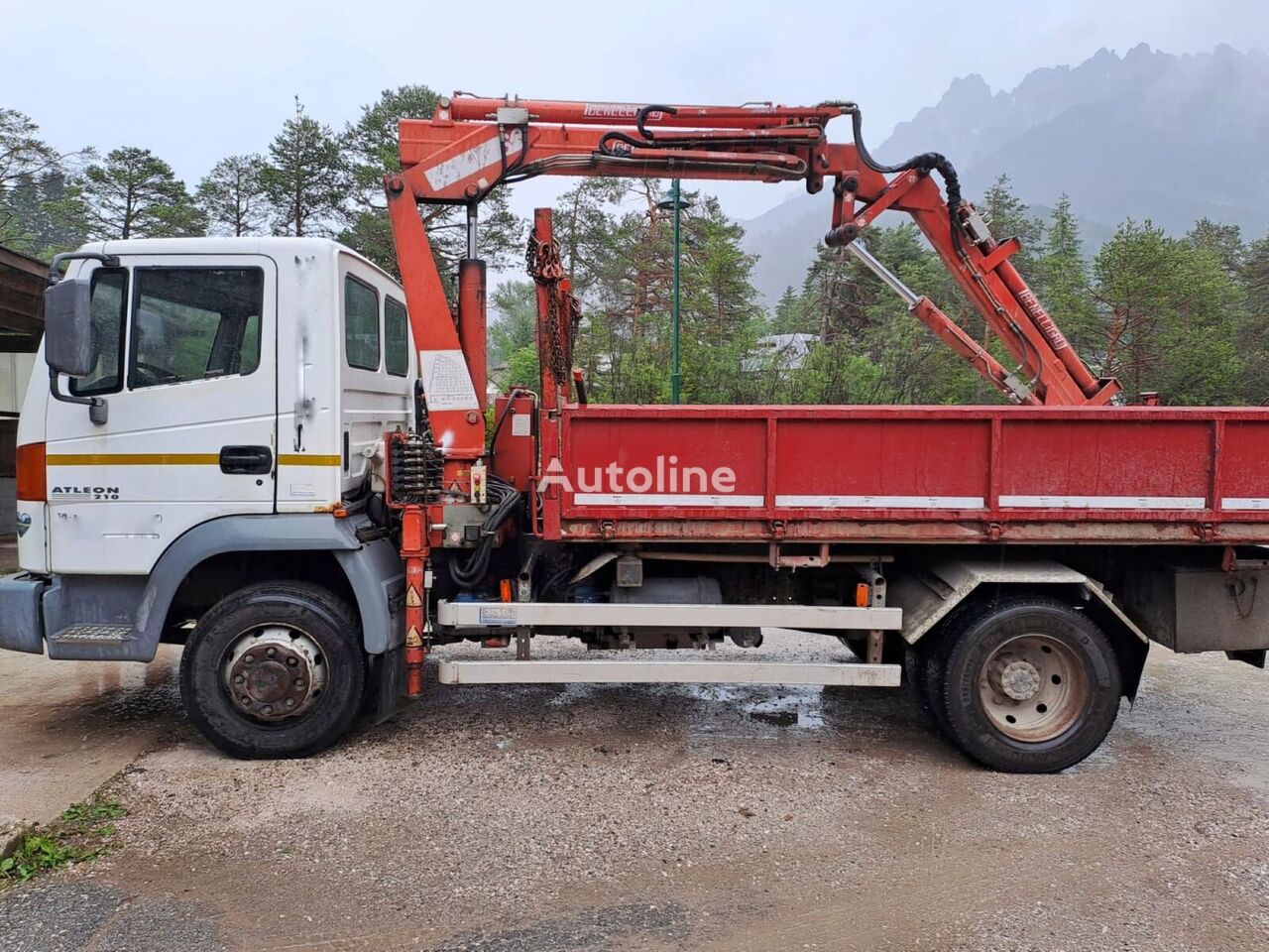 camion-benne Nissan ATLEON 210